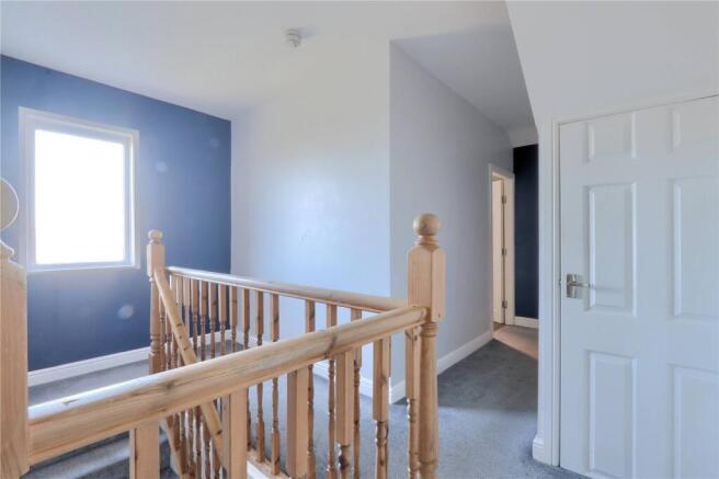 3 bed Semi-Detached for sale Image 11