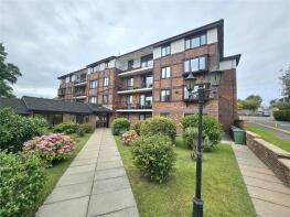 7, 154 Hesslewell Court, Pensby Road, Wirral CH60 7TW