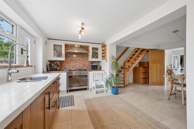 Whitbarrow Road, Lymm photo 4