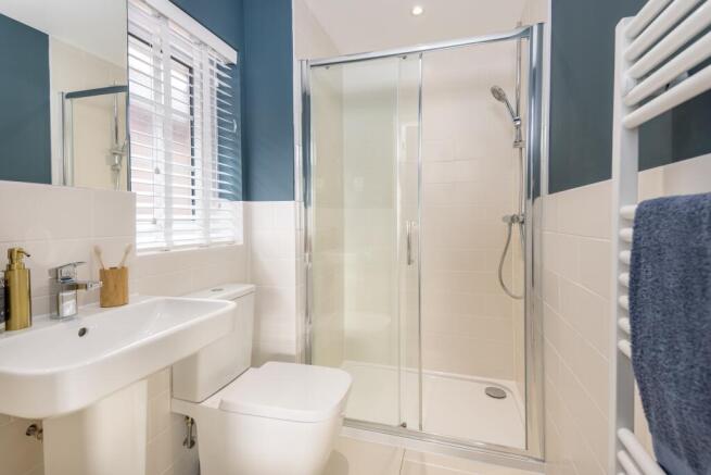 4 bed Detached for sale Image 10