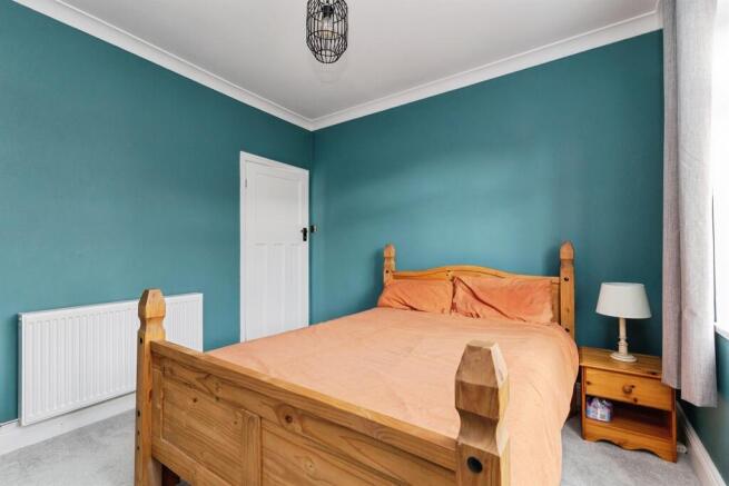 3 bed Terraced for sale Image 10