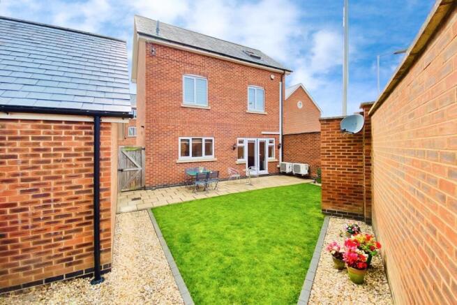 Courtyard Close, Syston, LE7 photo 2