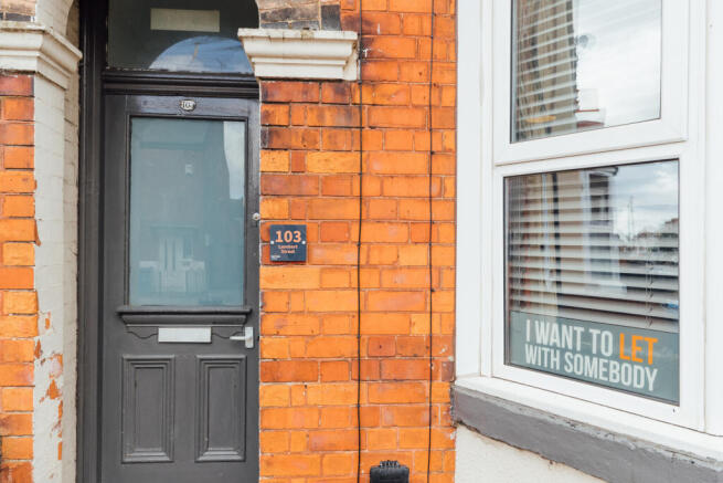1 bed House Share to rent Image 8
