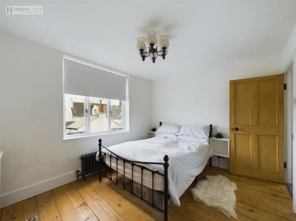 Bedroom 2 .2.jpg