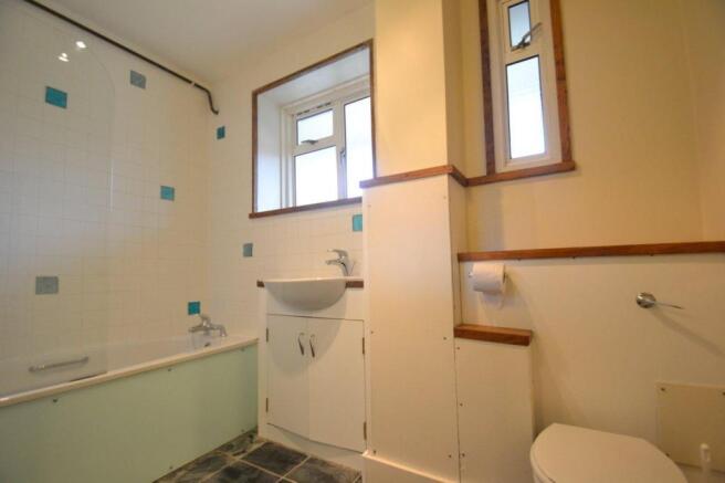 Bathroom.jpg