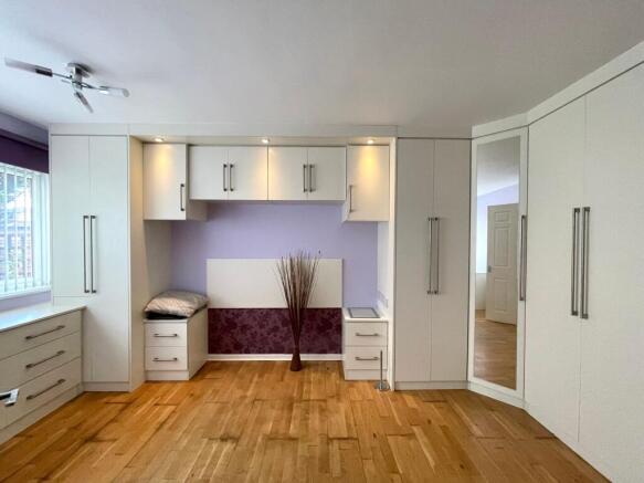 2 bed Terraced Bungalow for sale Image 12