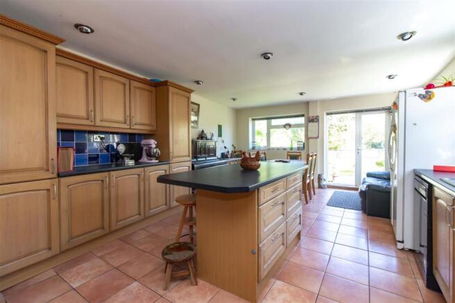 Kitchen / Breakfast Room