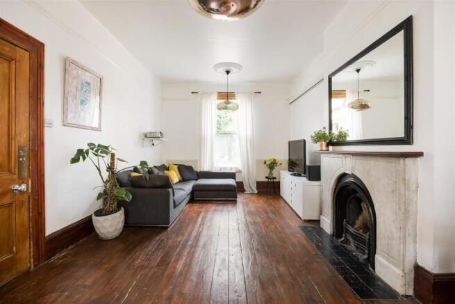 Hampton Road, E7