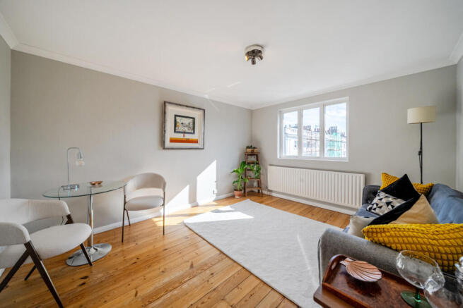 1-bed house on Grafton Square, Clapham, SW4, £475,000