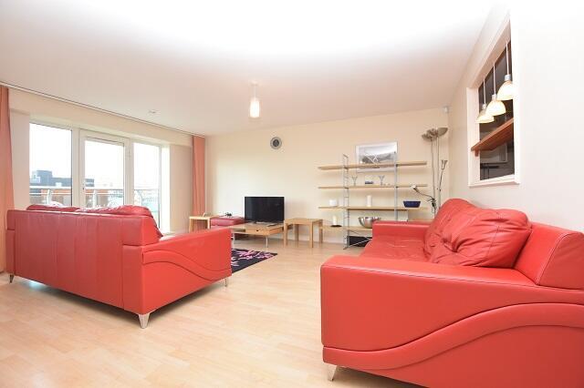 2 bed Apartment to rent Image 6