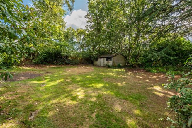 Boxhill Road, Tadworth, Surrey, KT20 photo 4