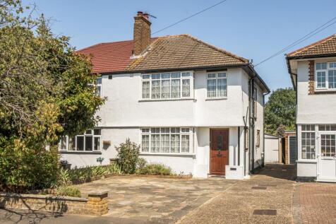 Elmstead Close, Epsom, KT19
