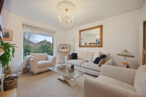 34, College Close, Harrow HA3 7BZ