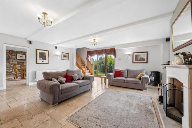 4 bed Detached for sale Image 6