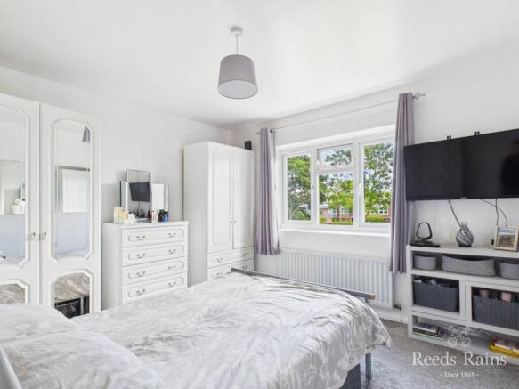 3 bed Semi-Detached for sale Image 9