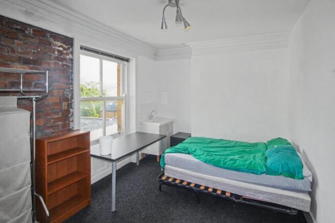 8 bed House of Multiple Occupation for sale Image 5