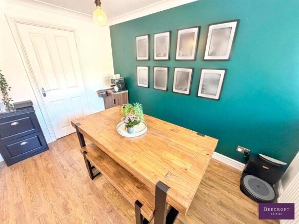 4 bed Detached for sale Image 6