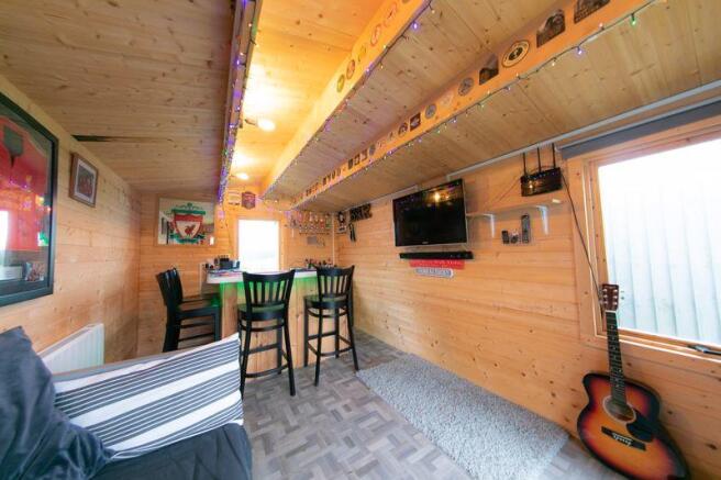 Summer house/Bar