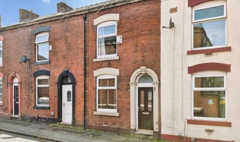 Hollinhall Street, Oldham, OL4