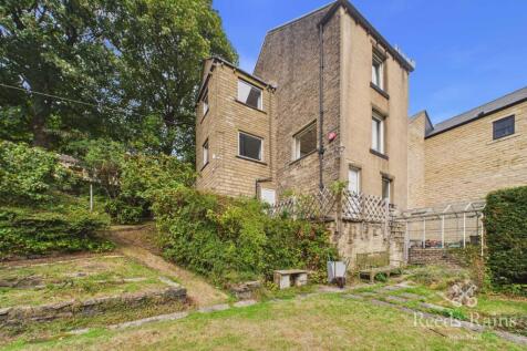 Lowergate, Longwood, Huddersfield, HD3