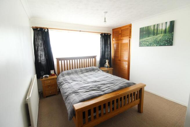 DOUBLE BEDROOM 1