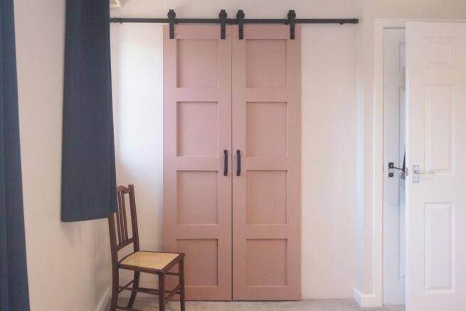2 bed Town House for sale Image 11
