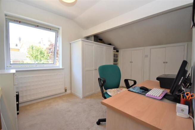 Bedroom 2.JPG