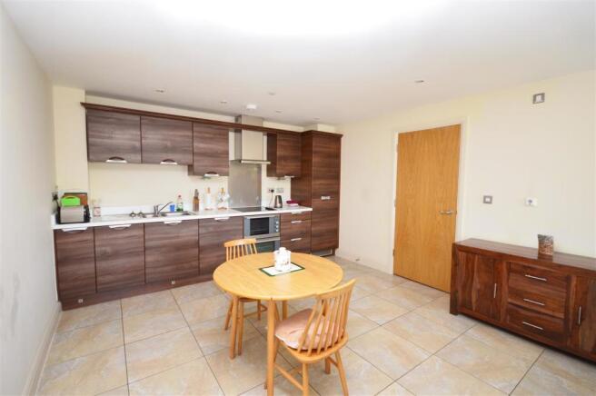 Kitchen Dining Area.JPG