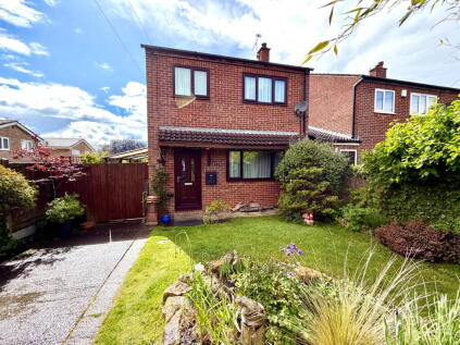 Beacon Drive, Upton, Pontefract, WF9 1EF