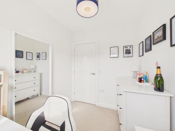 3 bed Terraced for sale Image 7