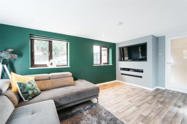 Bedroom/Playroom