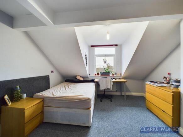 1 bed Terraced to rent Image 11