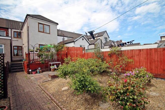 Garden & Rear View