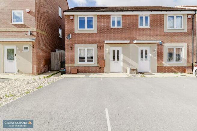 3-bed semi-detached on Westminster Way, Bridgwater, TA6, £250,000