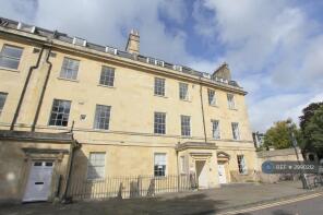 Top Flat, 8, Queen's Parade, City Centre, Bath BA1 2NJ