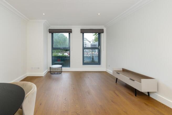 Reception Room (3)