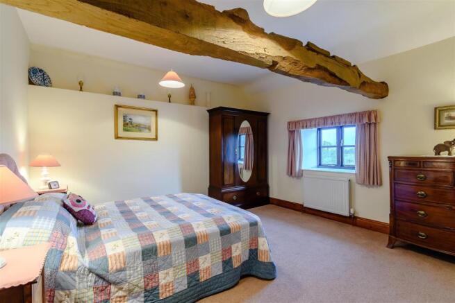 8414802-interior15.jpg