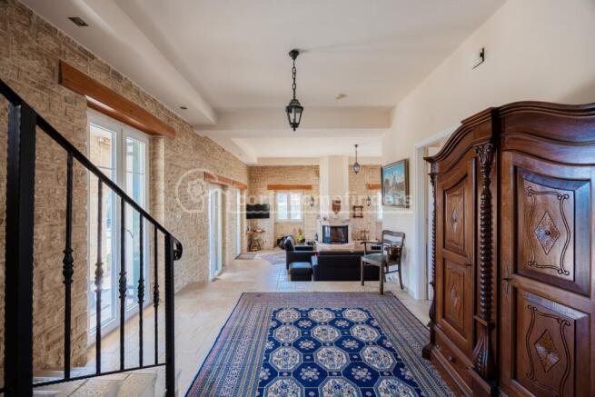 Hallway to sitting room