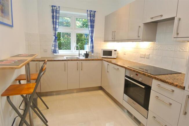 Kitchen.JPG