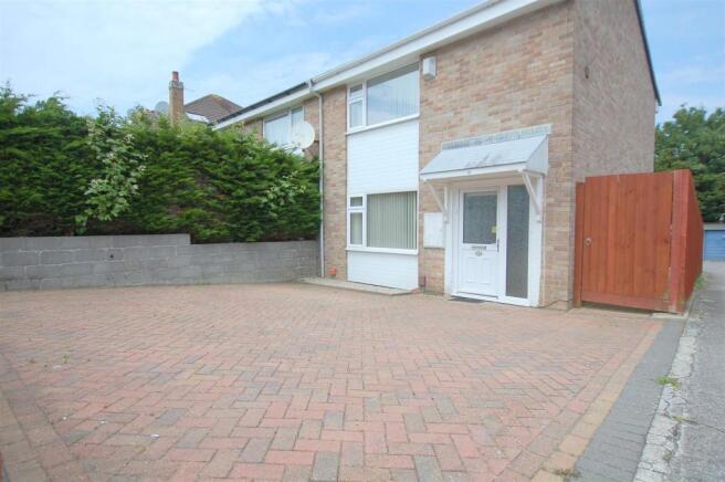 Garage & Driveway