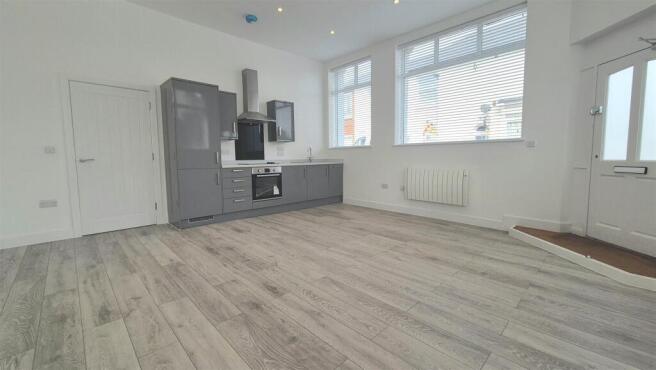 Lounge/Kitchen