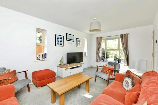 4 bed Detached for sale Image 4