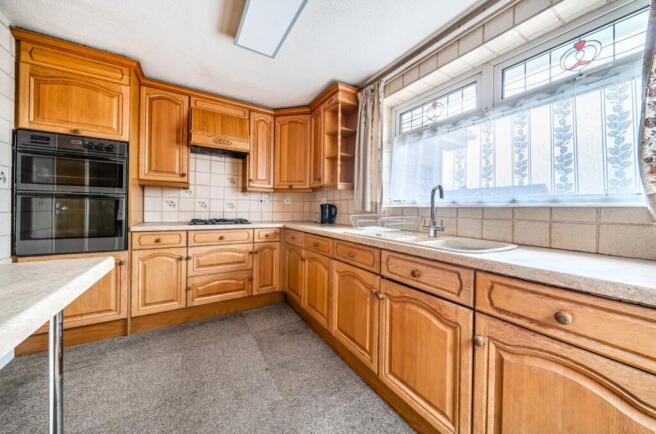 1402653-3-696e0c09bc059