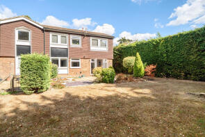 22, Larchmoor Park, Gerrards Cross Road, Slough SL2 4EY