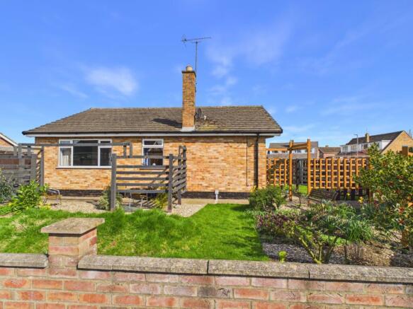 2 bed Detached Bungalow for sale Image 4