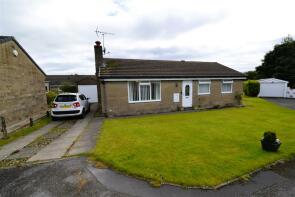 24, Lynton Grove, Bradshaw, Halifax HX2 9XN