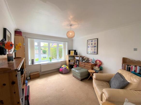 Lounge/Play Room