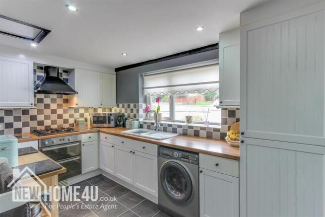 KITCHEN: