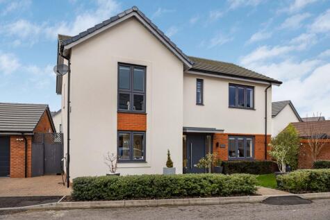 Whall Close, Tadpole Garden Village, SN25