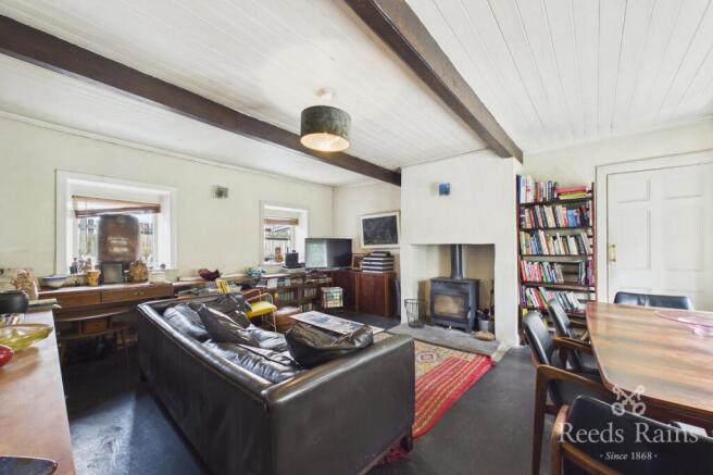 2 bed Semi-Detached for sale Image 5